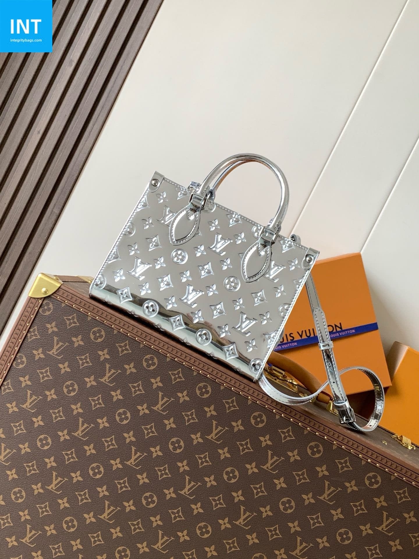 Louis Vuitton M26373 Onthego PM