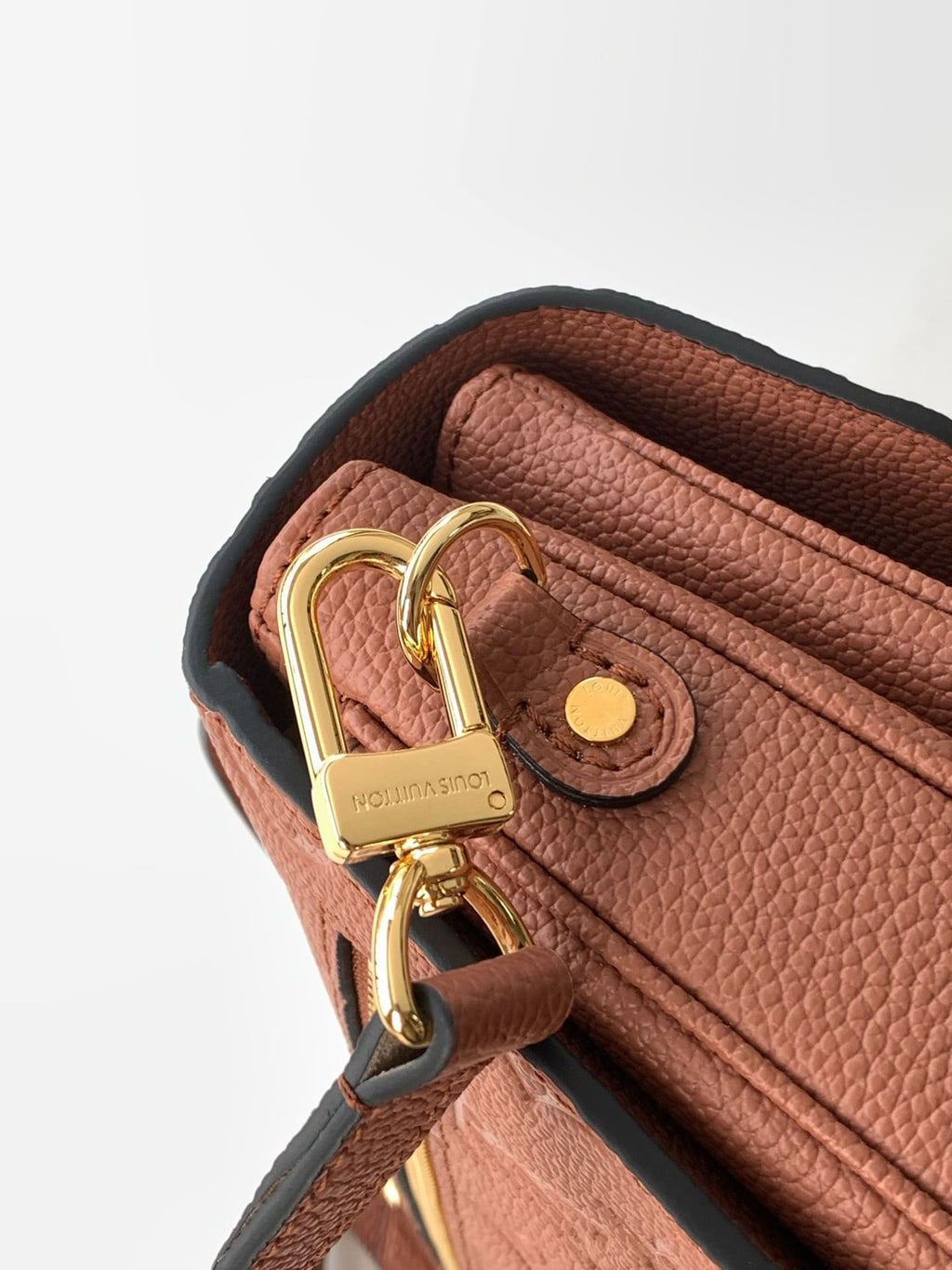 Louis Vuitton M12711 Pochette Métis