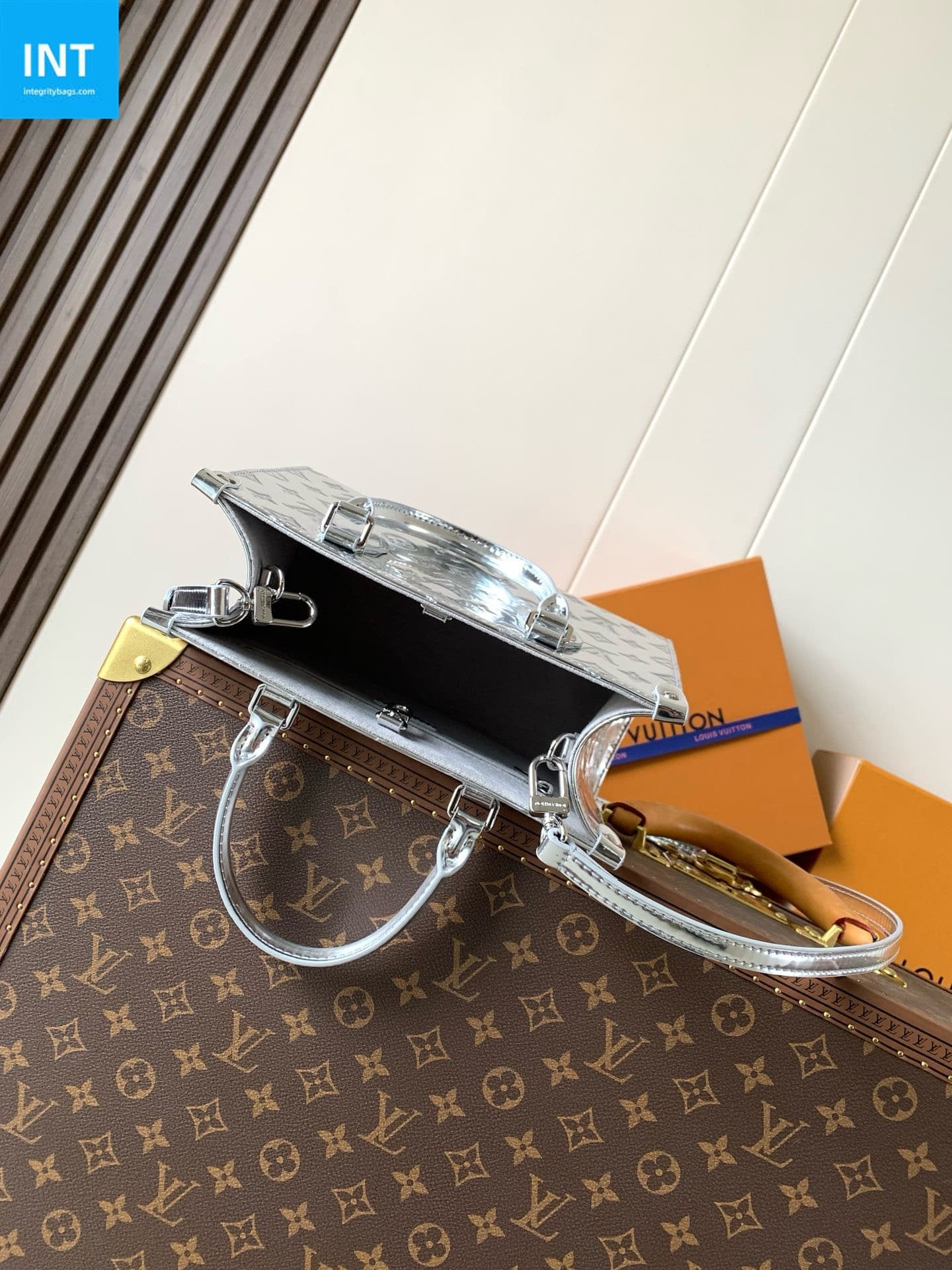 Louis Vuitton M26373 Onthego PM