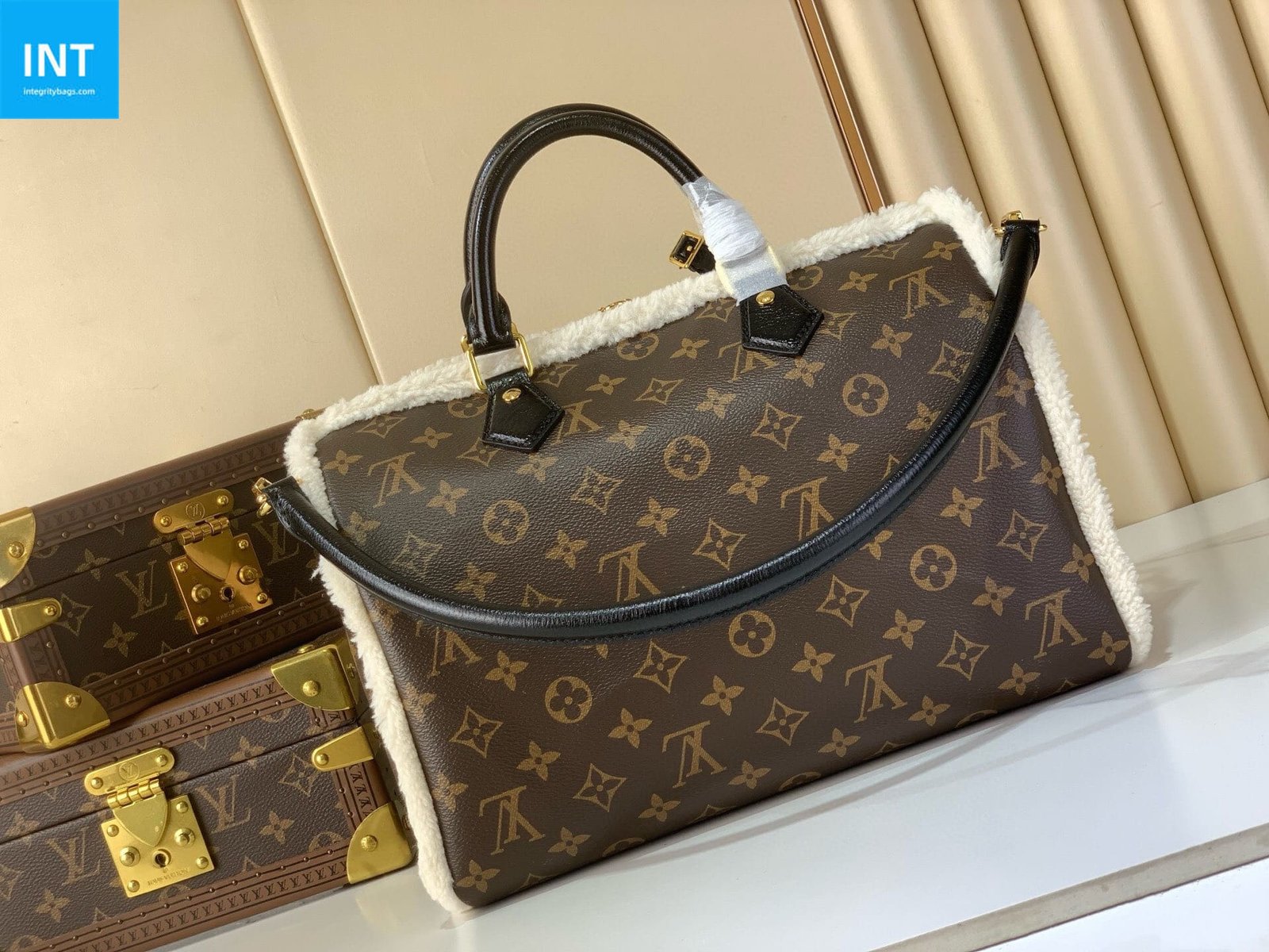 Louis Vuitton M26326 SPEEDY SOFT 30 TEDDY