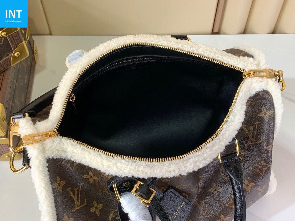 Louis Vuitton M26326 SPEEDY SOFT 30 TEDDY