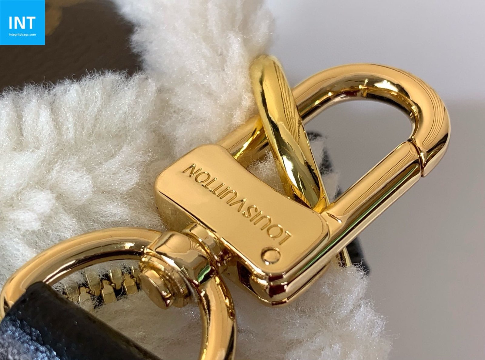 Louis Vuitton M26326 SPEEDY SOFT 30 TEDDY