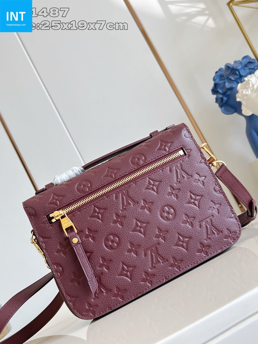 Louis Vuitton M25939 Pochette Metis MM