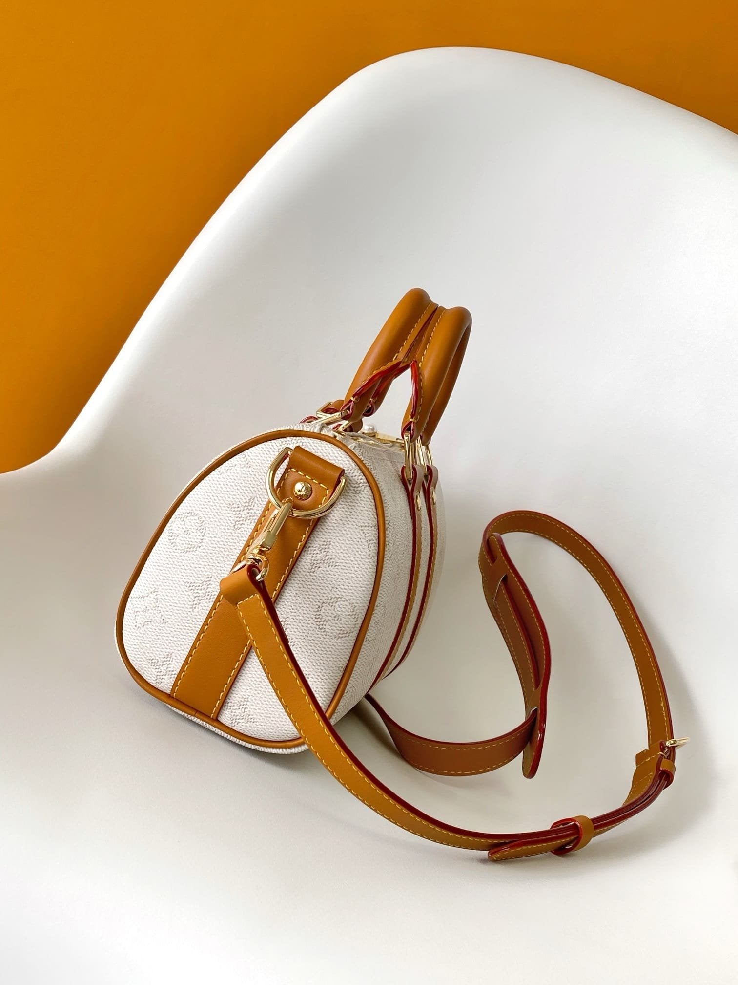 Louis Vuitton M15076 Keepall Bandoulière 25