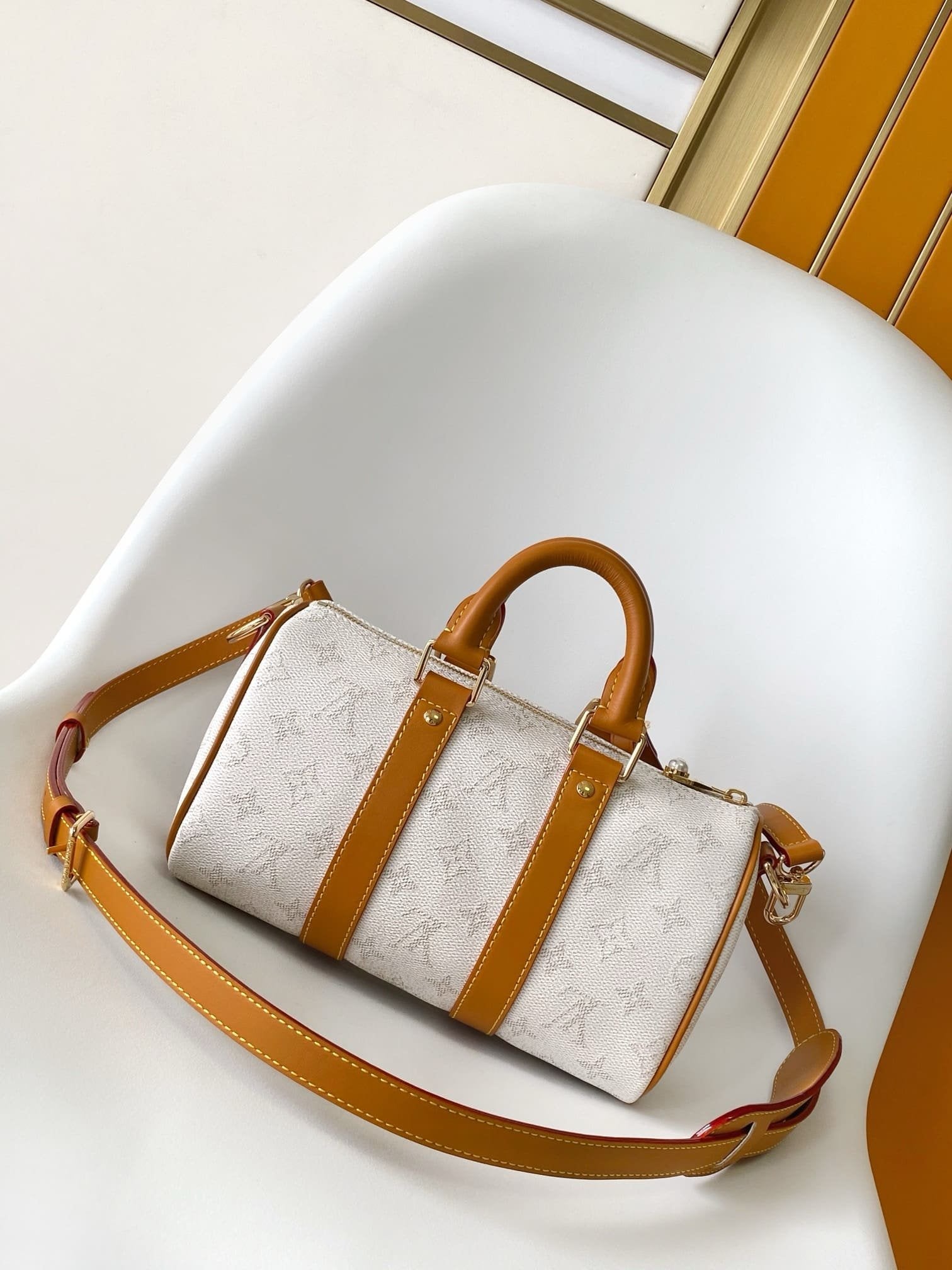 Louis Vuitton M15076 Keepall Bandoulière 25
