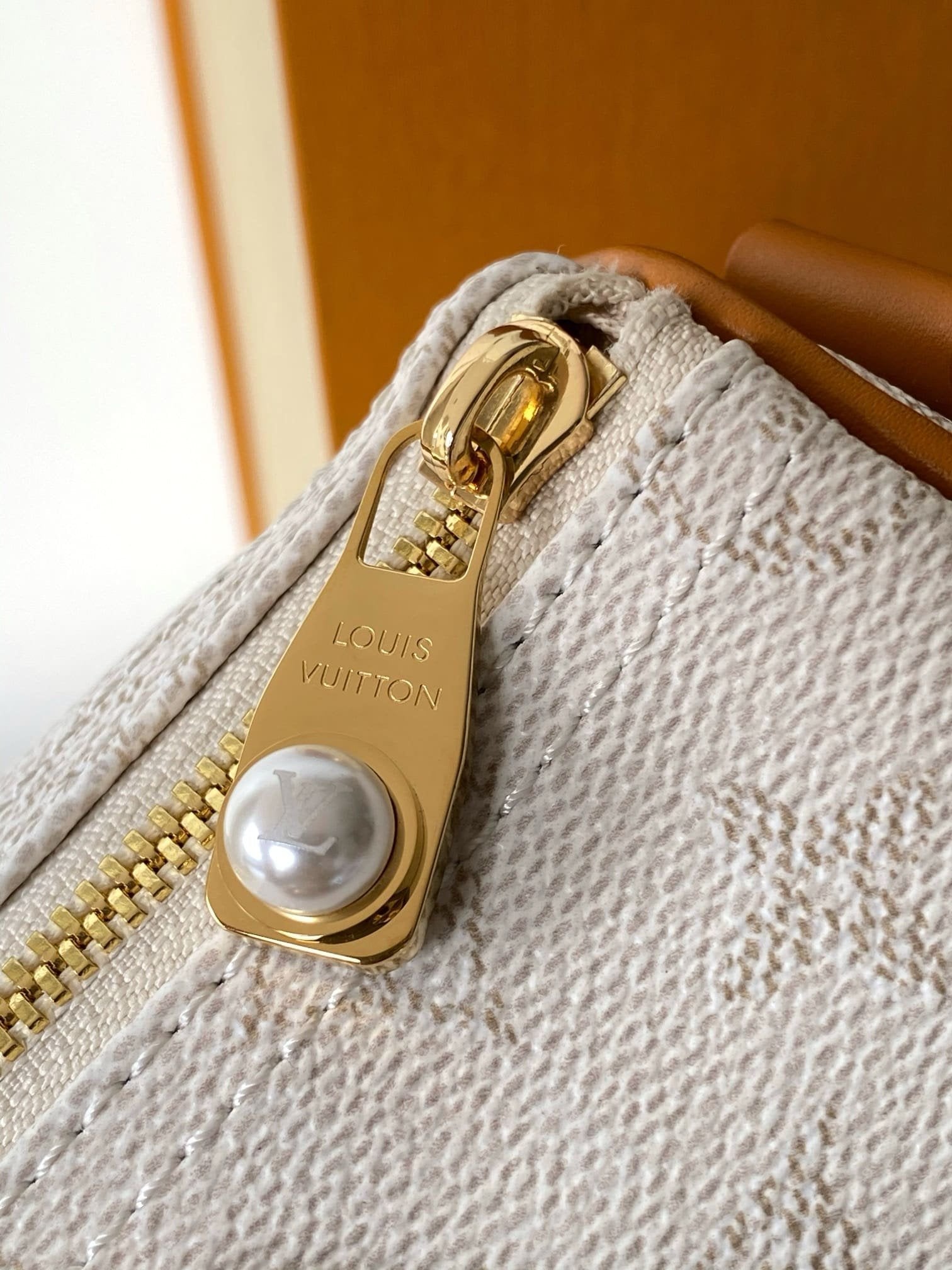 Louis Vuitton M15076 Keepall Bandoulière 25