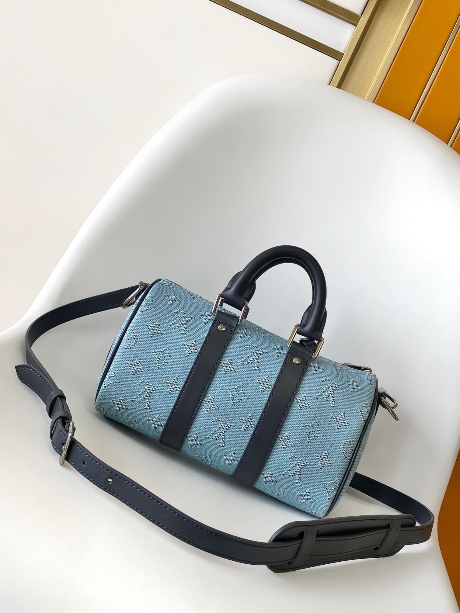Louis Vuitton M14681 Keepall Bandoulière 25