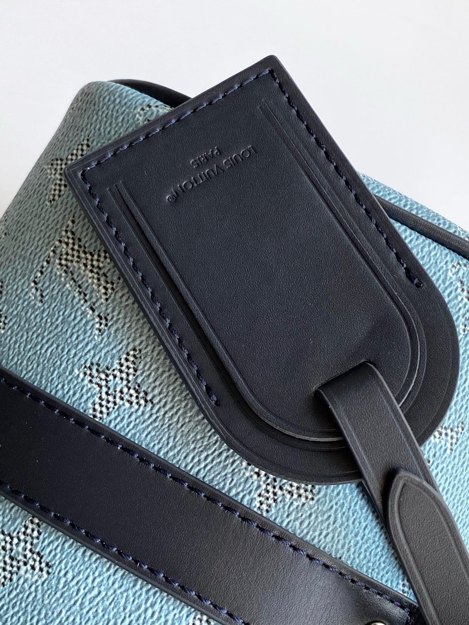 Louis Vuitton M14681 Keepall Bandoulière 25