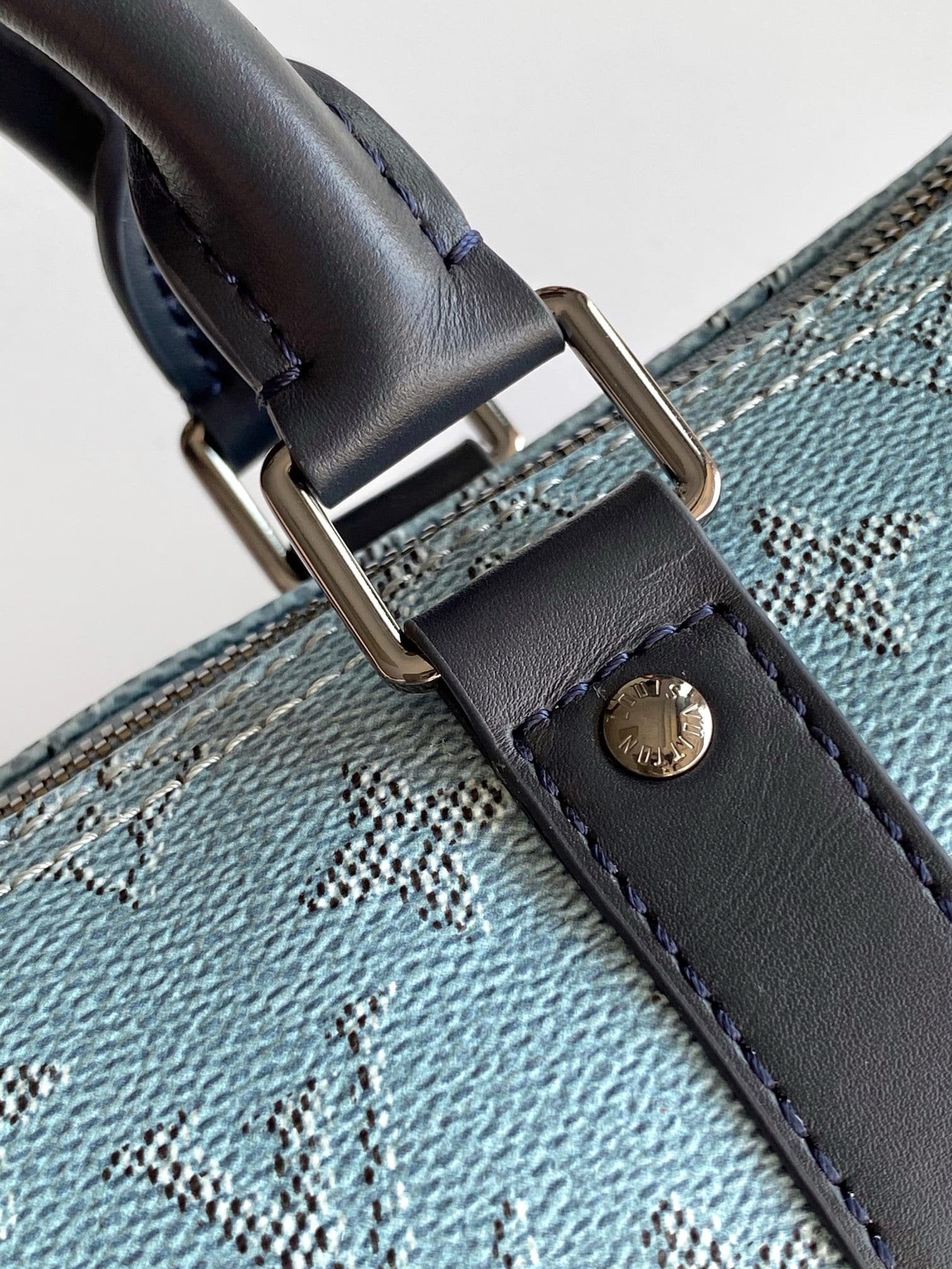 Louis Vuitton M14681 Keepall Bandoulière 25