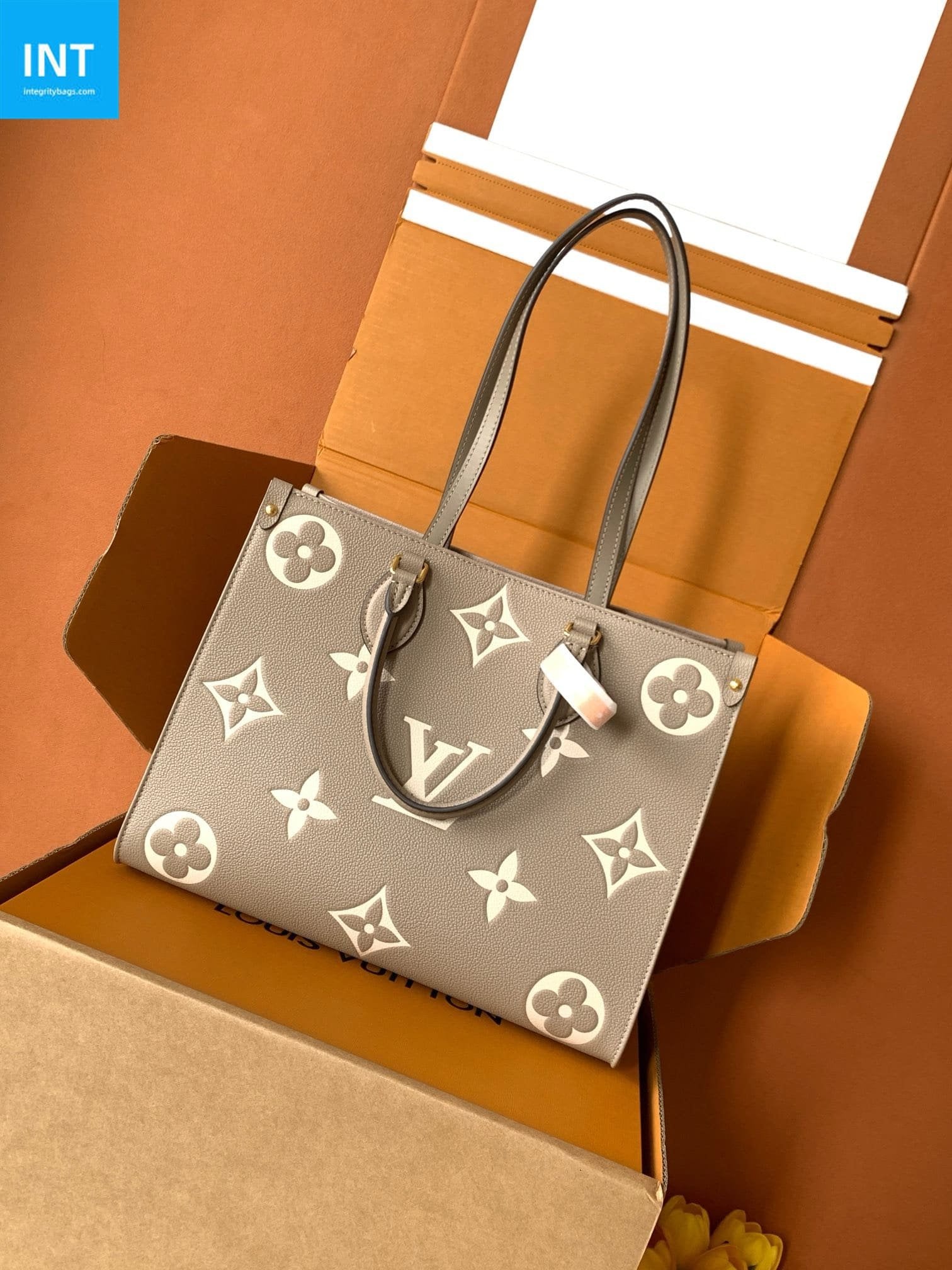 Louis Vuitton M45494 OnTheGo MM