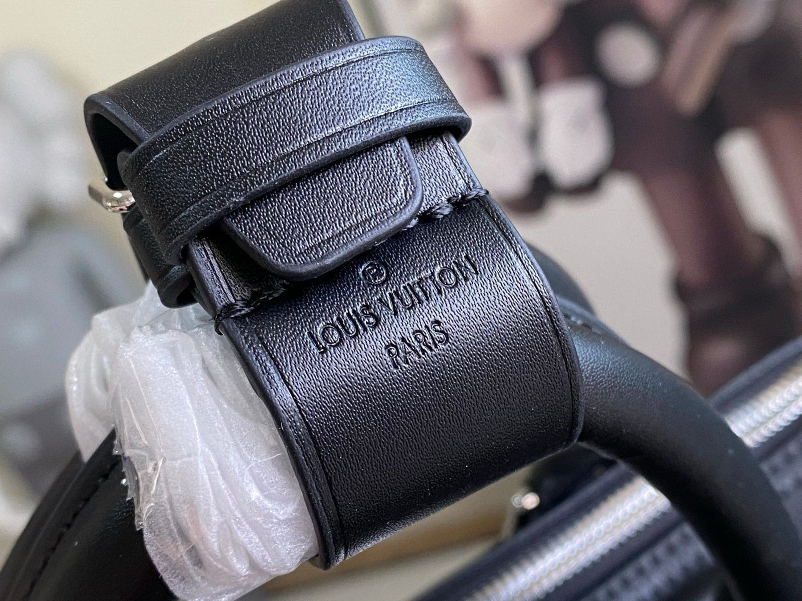 Louis Vuitton M12690 Keepall Bandoulière 50