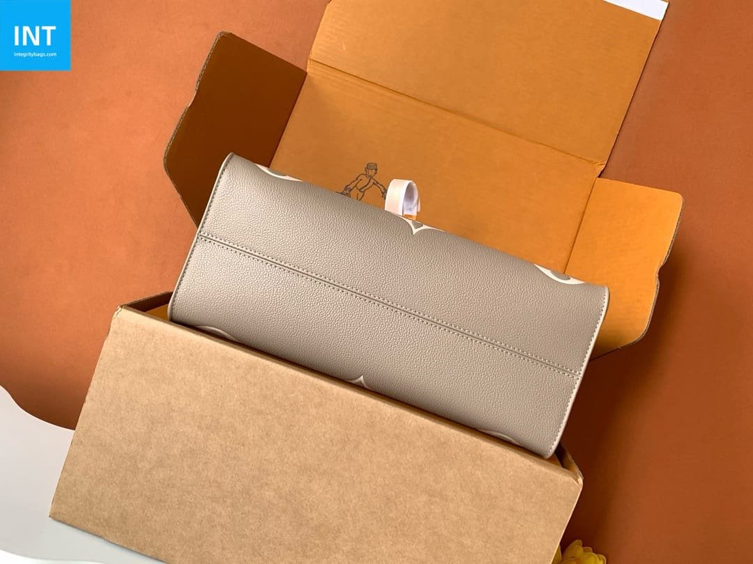 Louis Vuitton M45494 OnTheGo MM