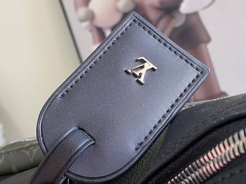 Louis Vuitton M12690 Keepall Bandoulière 50