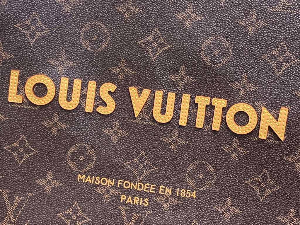 Louis Vuitton M13928 Shopper Tote MM