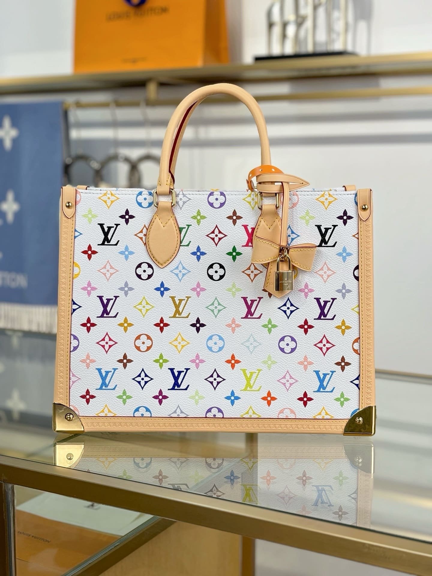 Louis Vuitton M13079 LV x TM OnTheGo MM