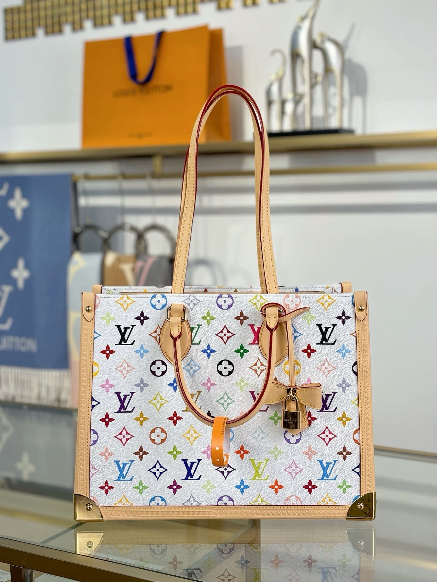 Louis Vuitton M13079 LV x TM OnTheGo MM