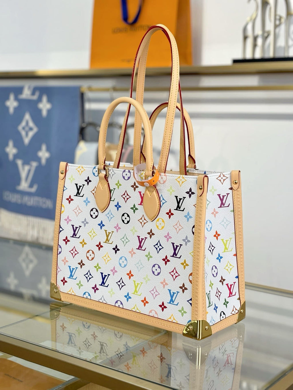 Louis Vuitton M13079 LV x TM OnTheGo MM