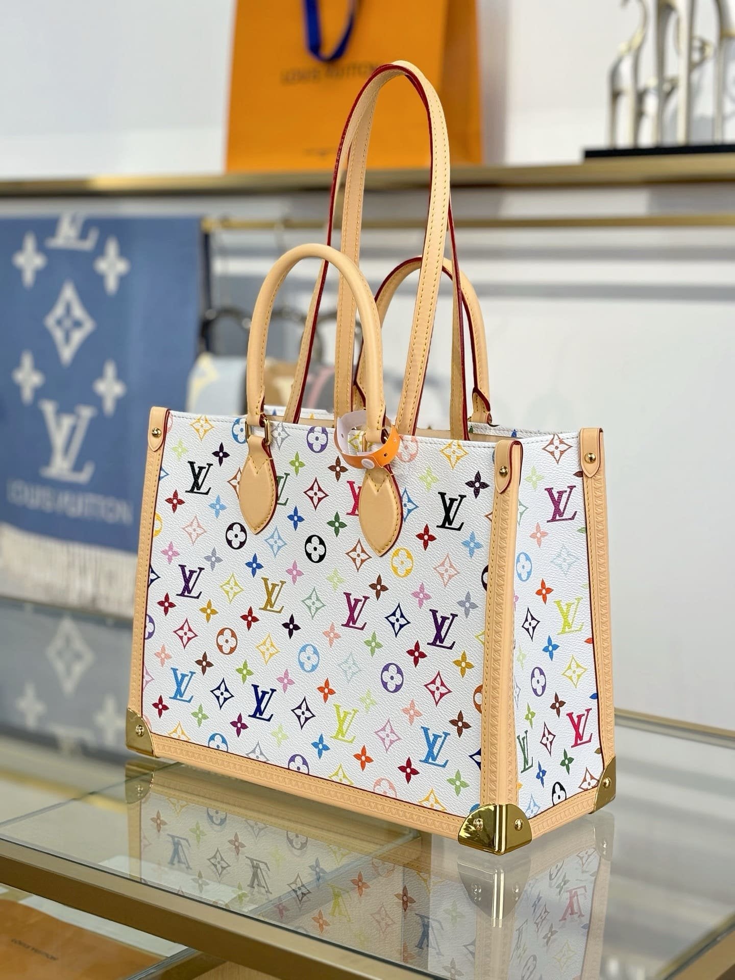 Louis Vuitton M13079 LV x TM OnTheGo MM