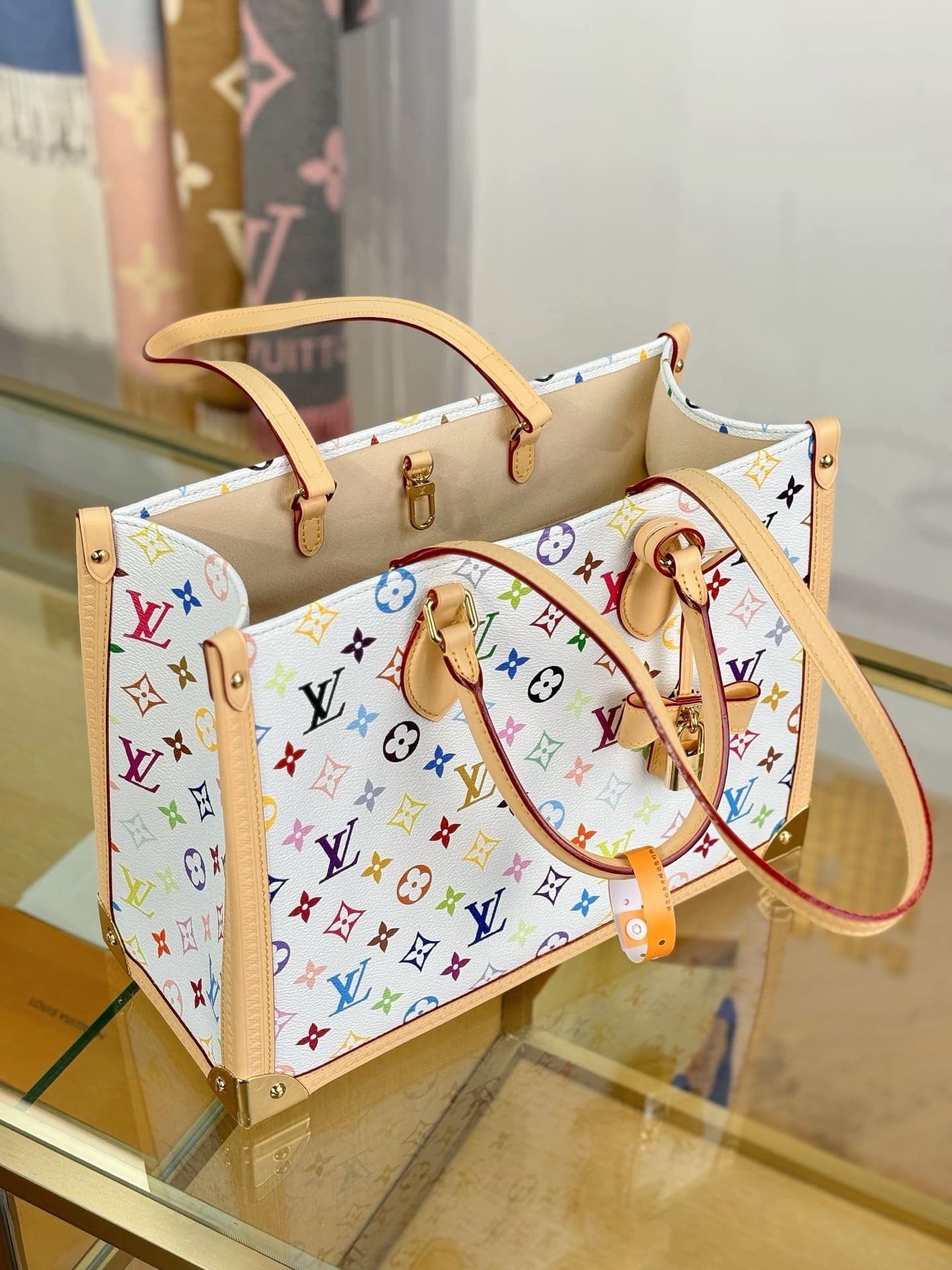 Louis Vuitton M13079 LV x TM OnTheGo MM