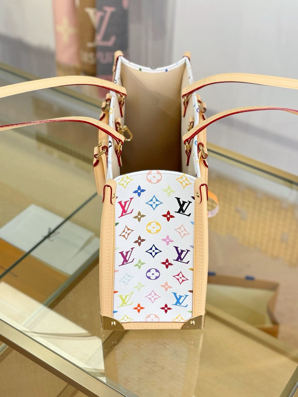 Louis Vuitton M13079 LV x TM OnTheGo MM
