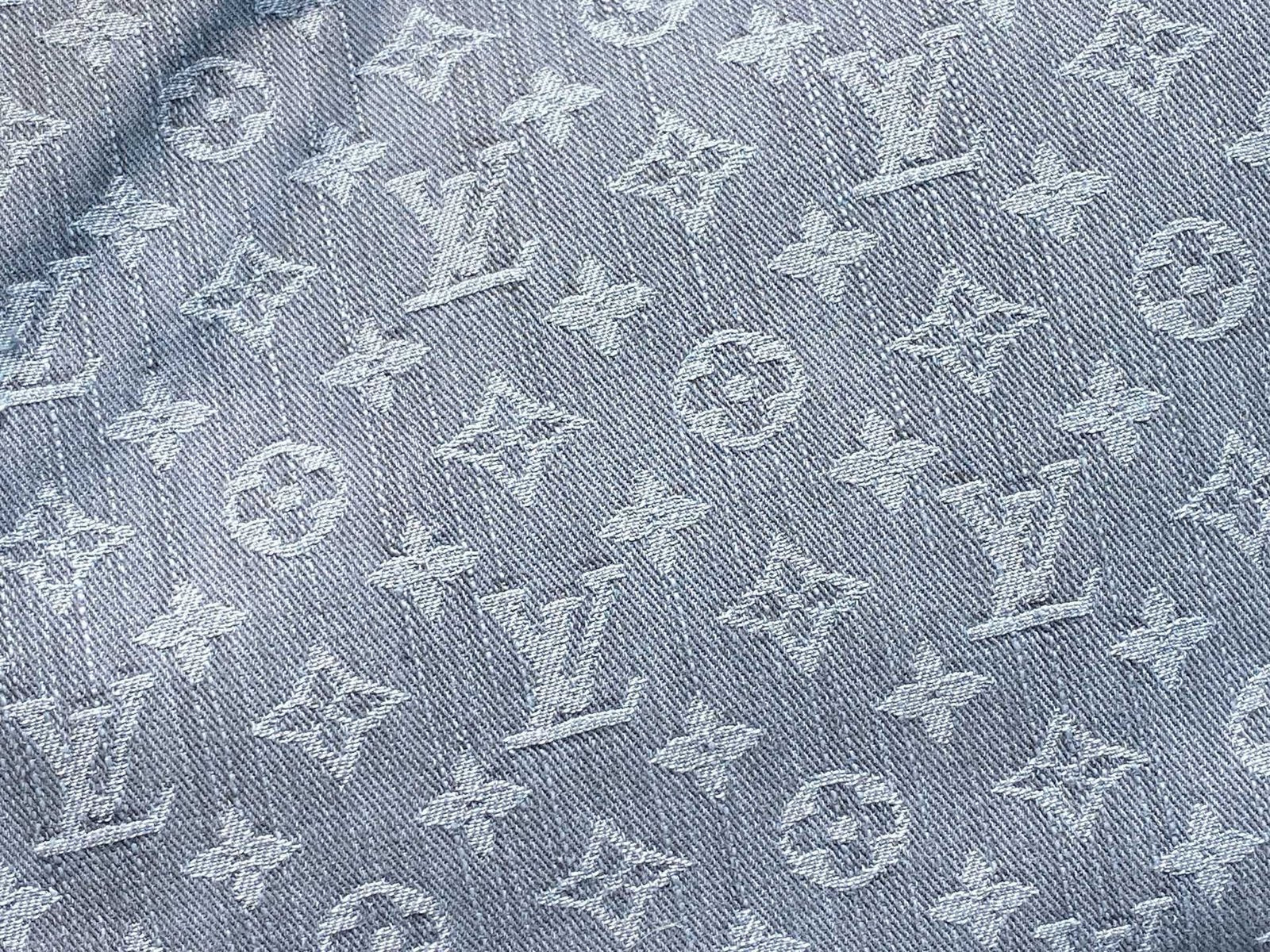 Louis Vuitton M13289 CarryAll MM
