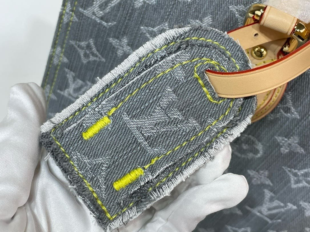 Louis Vuitton M13189 OnTheGo MM