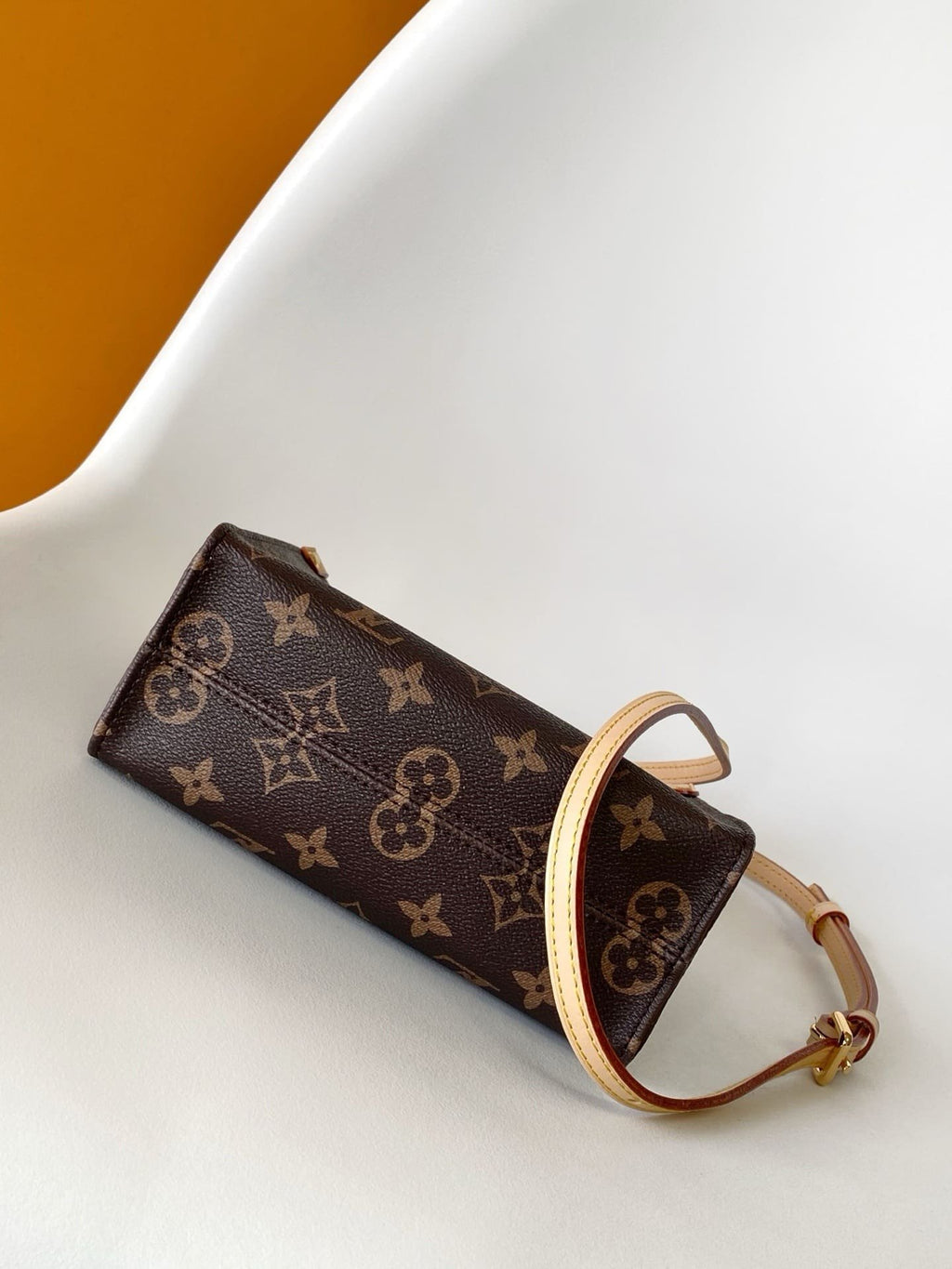 Louis Vuitton M13668 LV x TM ONTHEGO BB Bag