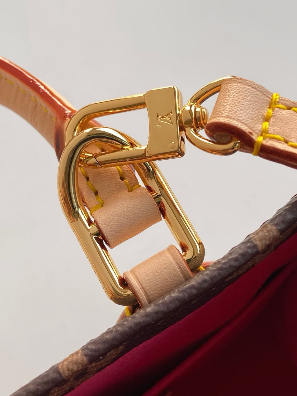 Louis Vuitton M13668 LV x TM ONTHEGO BB Bag