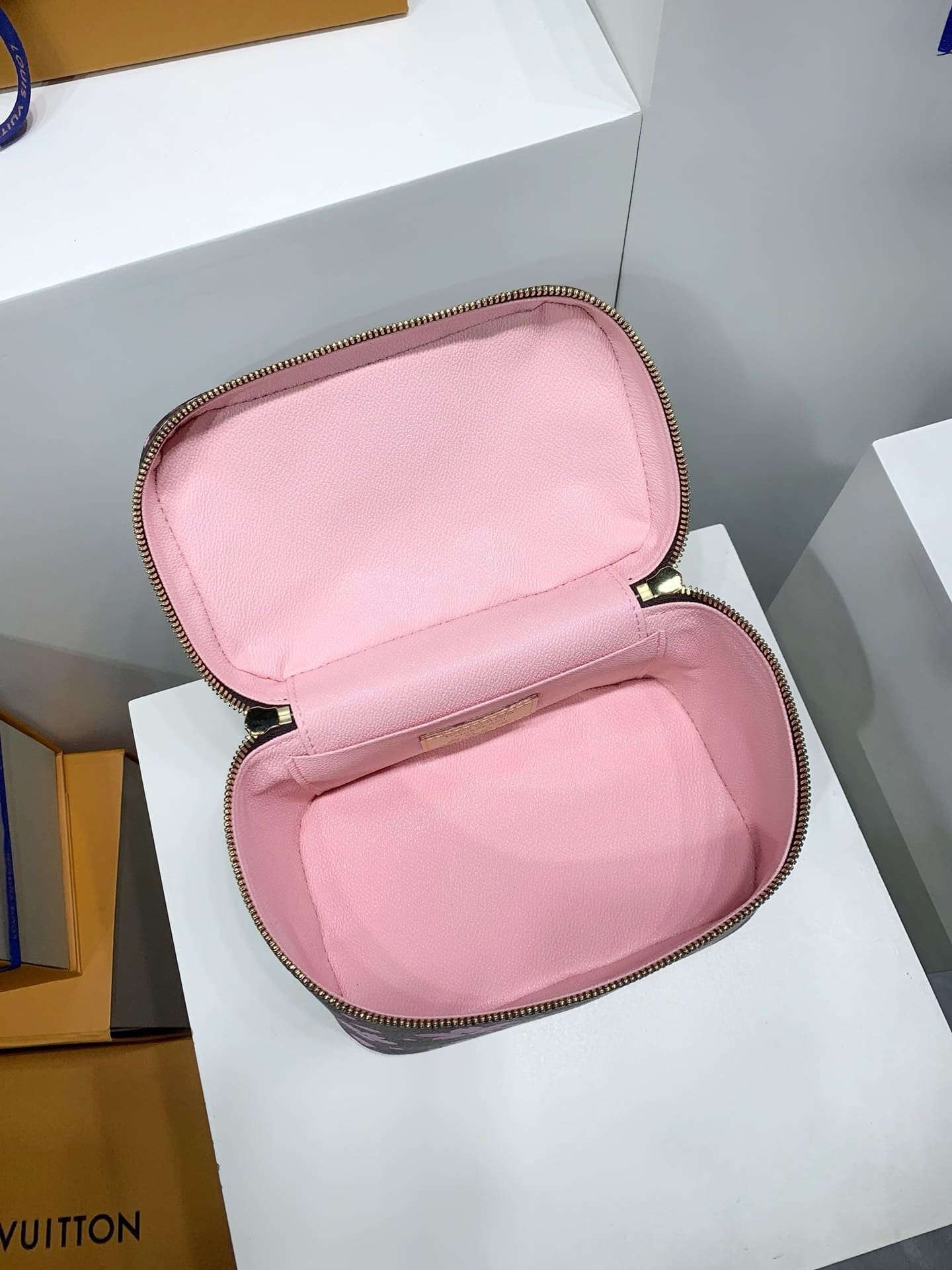Louis Vuitton M14181 LV x TM Nice Mini