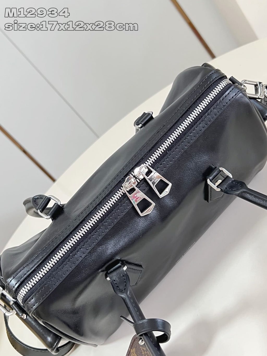 Louis Vuitton M12934 Speedy Cargo Vibe