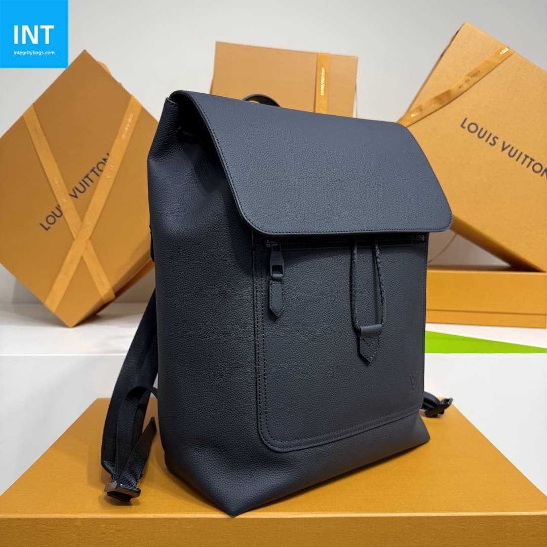 Louis Vuitton M15262 Fastline Backpack