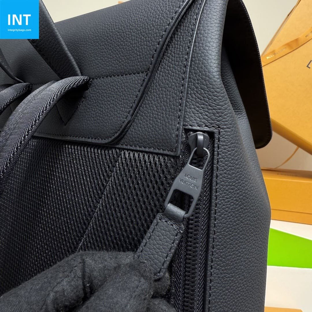Louis Vuitton M15262 Fastline Backpack