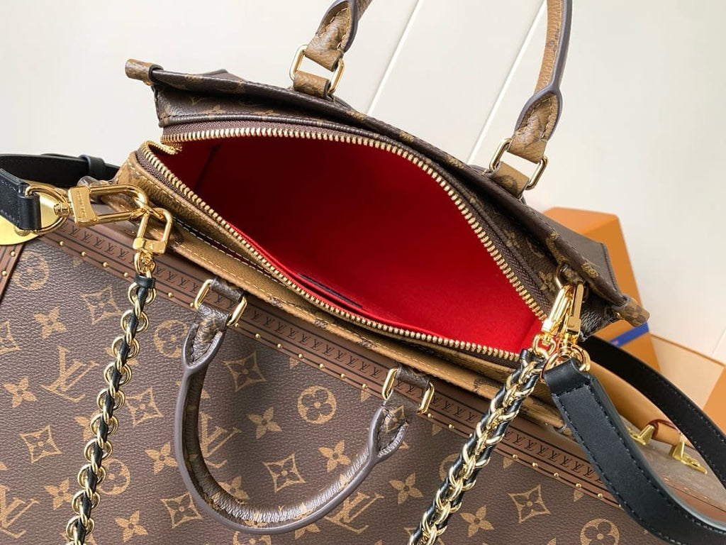 Louis Vuitton M14236 OnTheGo East West Chain