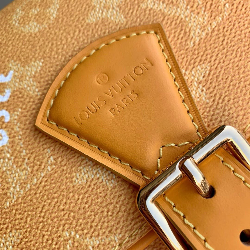 Louis Vuitton M12694 Montsouris Messenger
