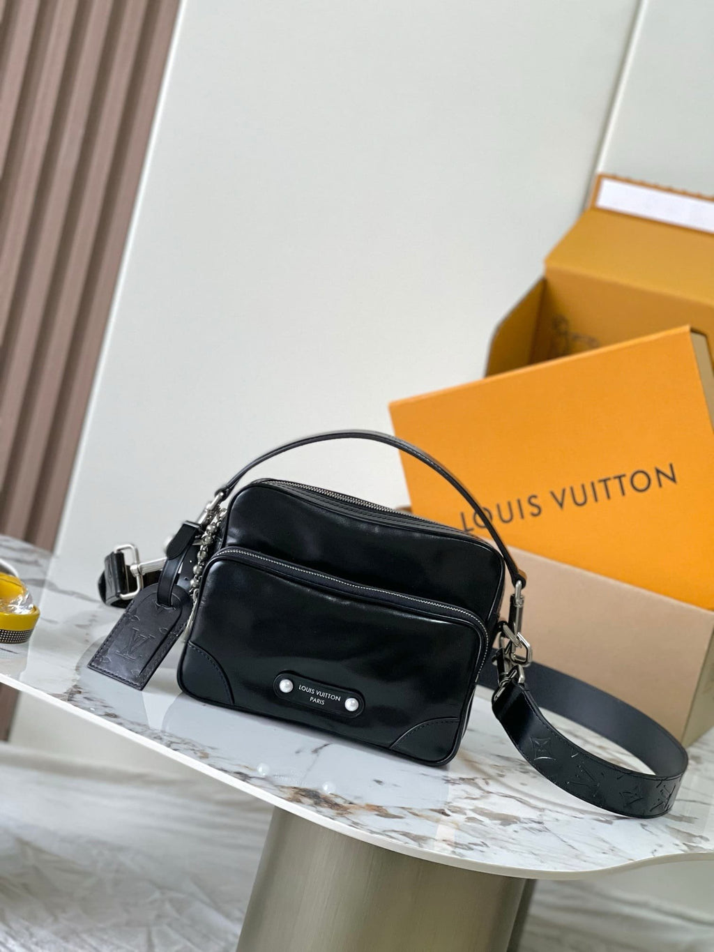 Louis Vuitton M13987 Nil