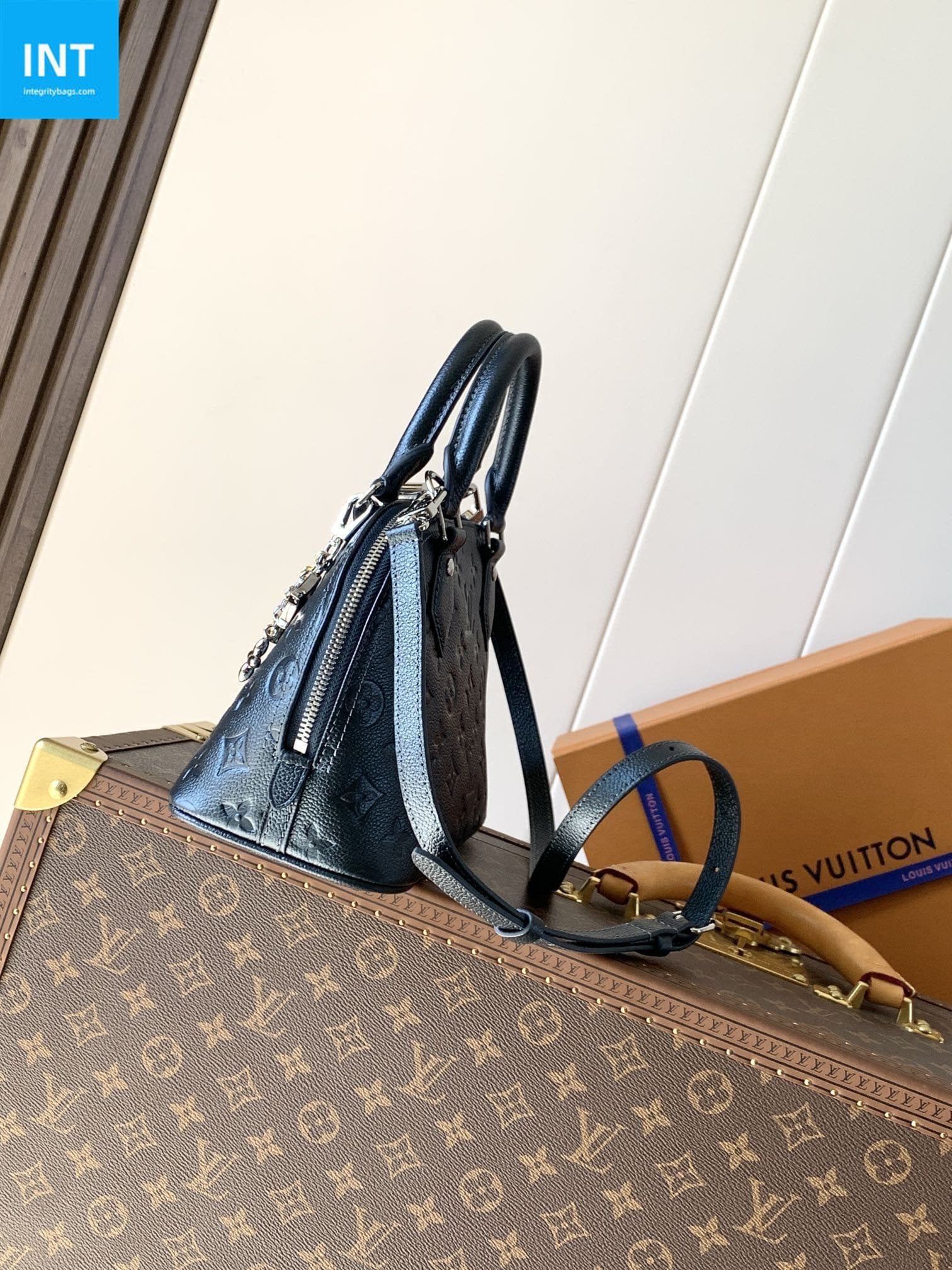 Louis Vuitton M26686 Alma BB