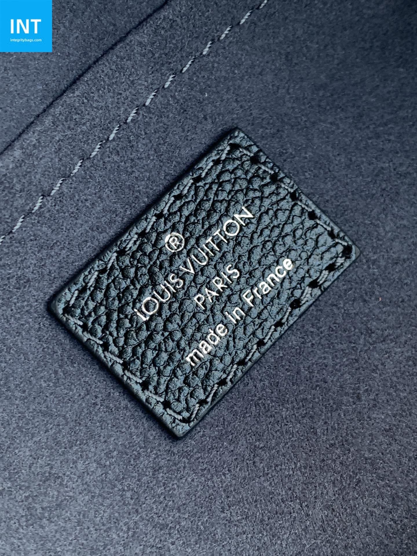 Louis Vuitton M26686 Alma BB