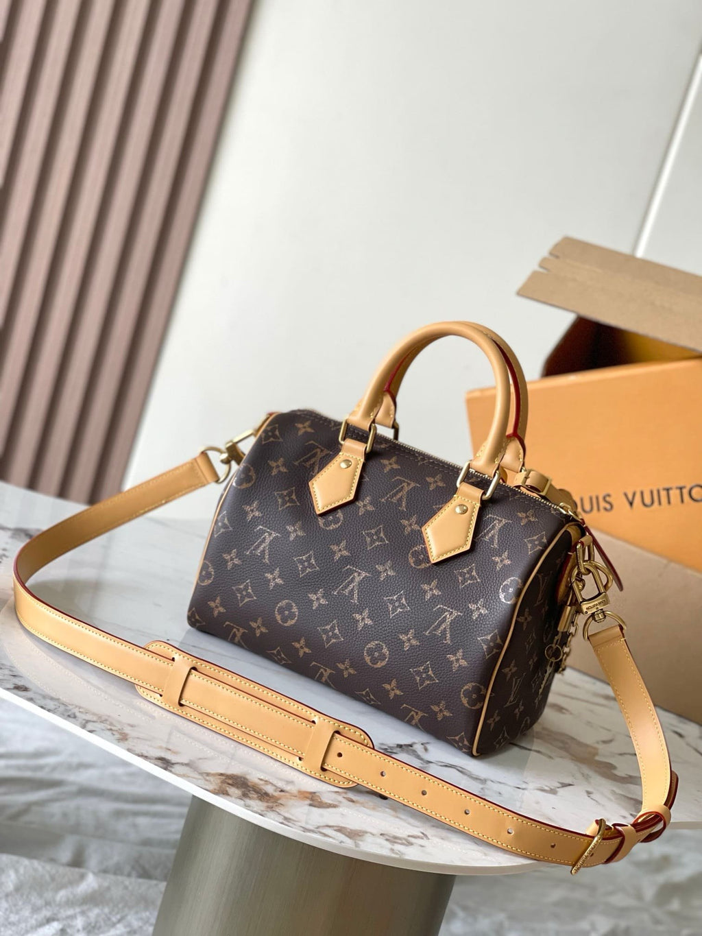 Louis Vuitton M24443 Speedy P9 Bandoulière 25 (top quality)