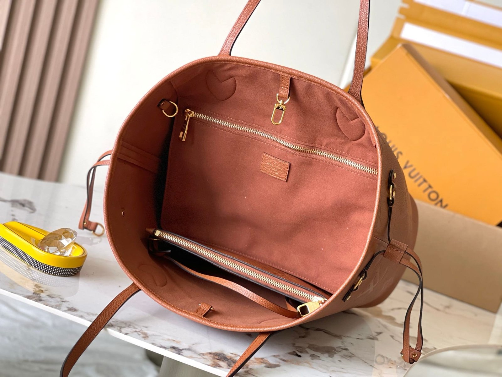 Louis Vuitton M12605 Neverfull MM