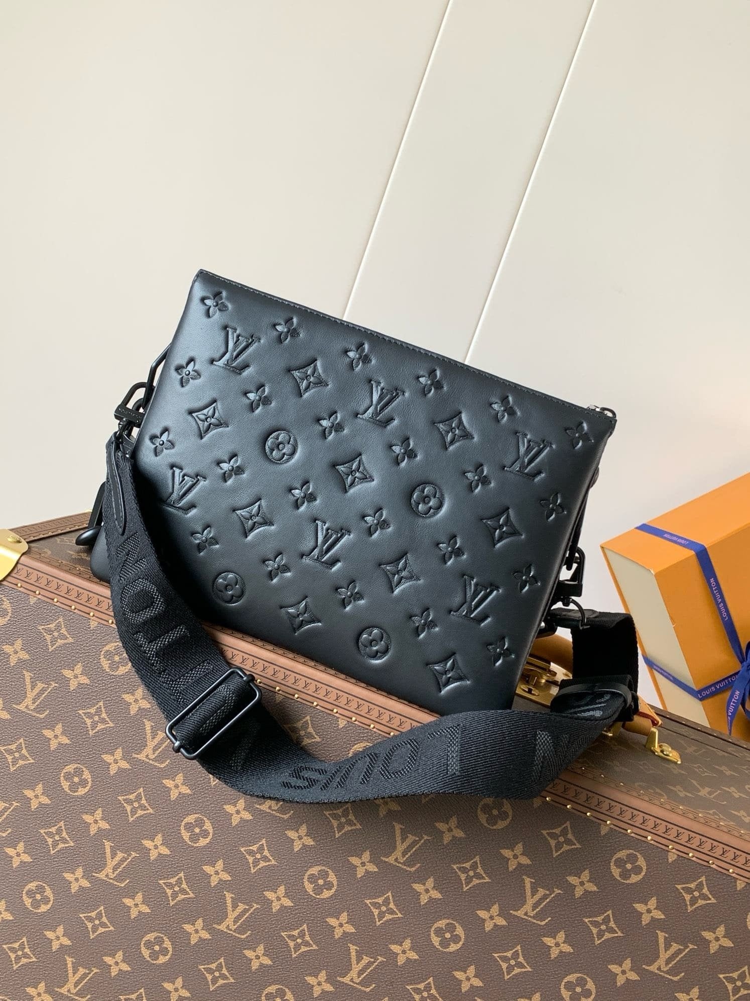 Louis Vuitton M11370 COUSSIN Small Bag