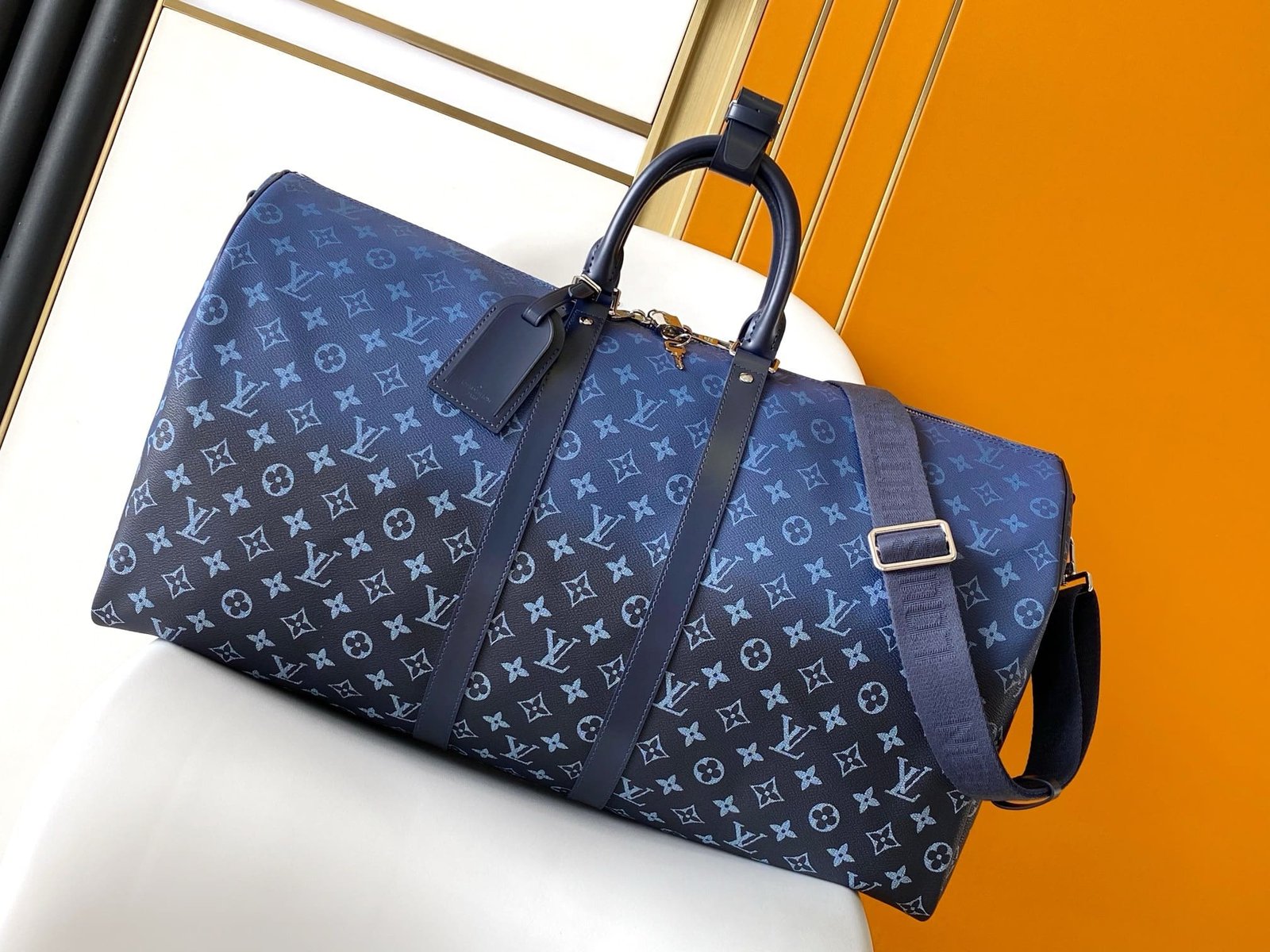 Louis Vuitton M11558 Keepall Bandoulière 55