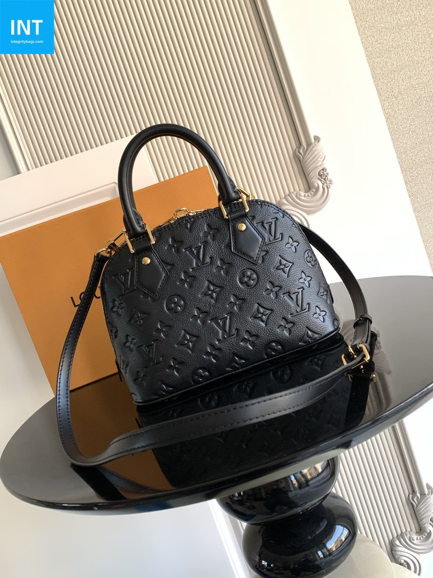 Louis Vuitton M26409 Alma BB