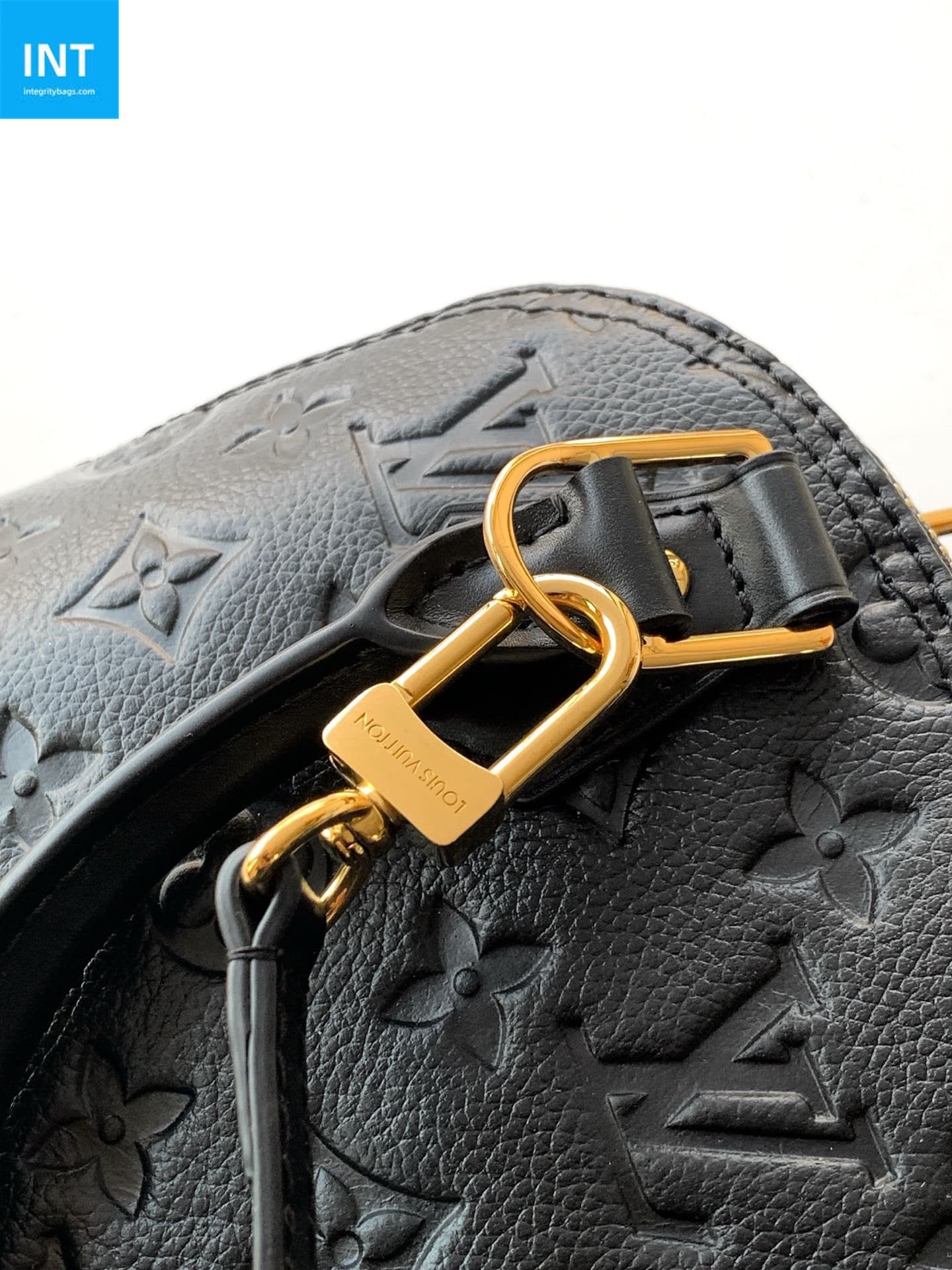 Louis Vuitton M26409 Alma BB