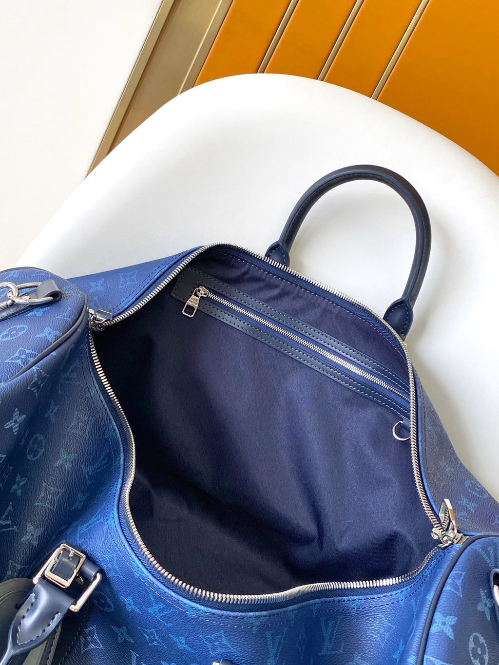 Louis Vuitton M11558 Keepall Bandoulière 55
