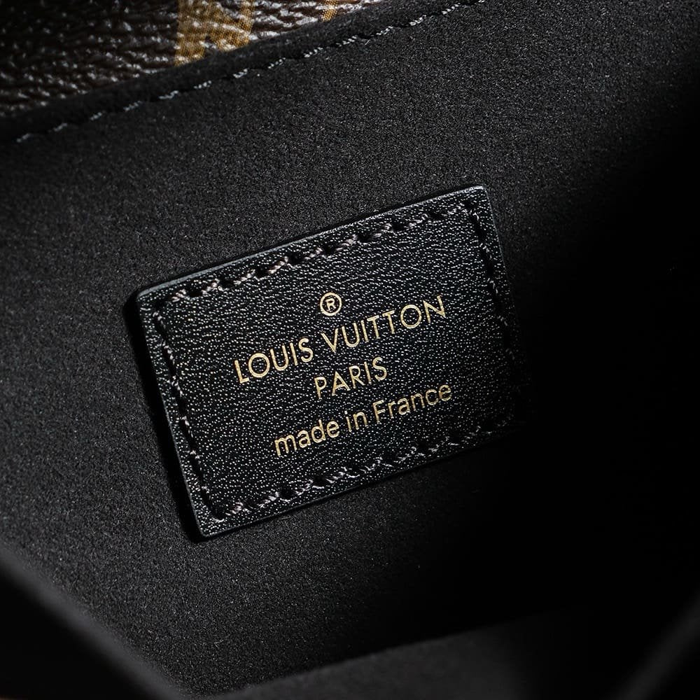 Louis Vuitton M11941 Pochette Métis Backpack