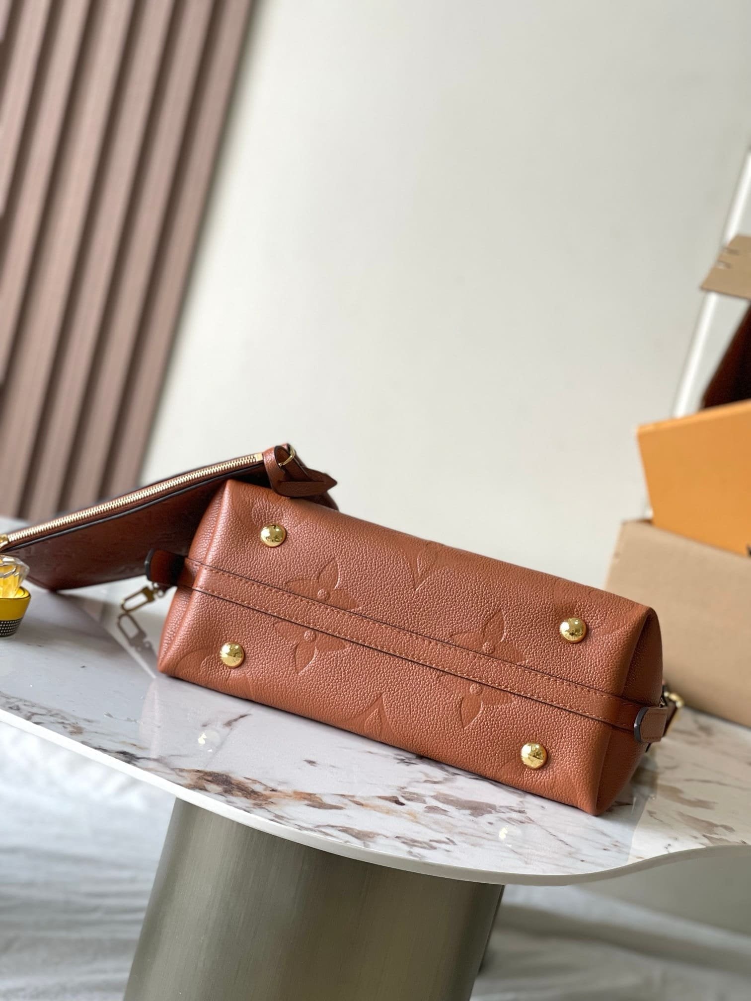 Louis Vuitton M11790 CarryAll PM