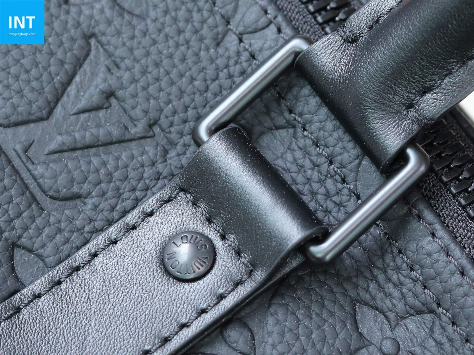 Louis Vuitton M22765 Keepall Bandoulière 35