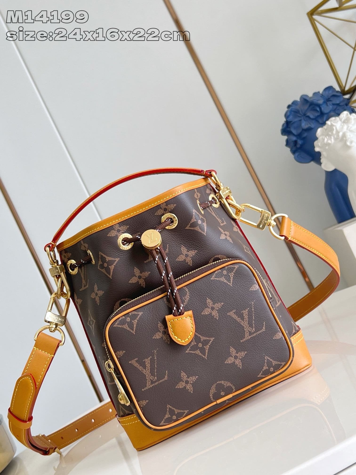 Louis Vuitton M14199 NOÉ CARGO BAG