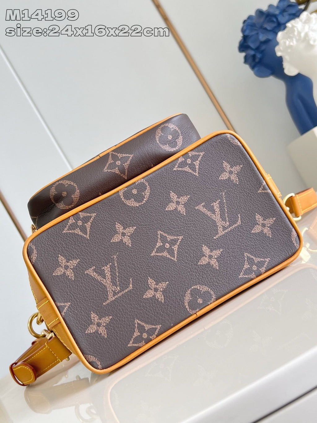Louis Vuitton M14199 NOÉ CARGO BAG