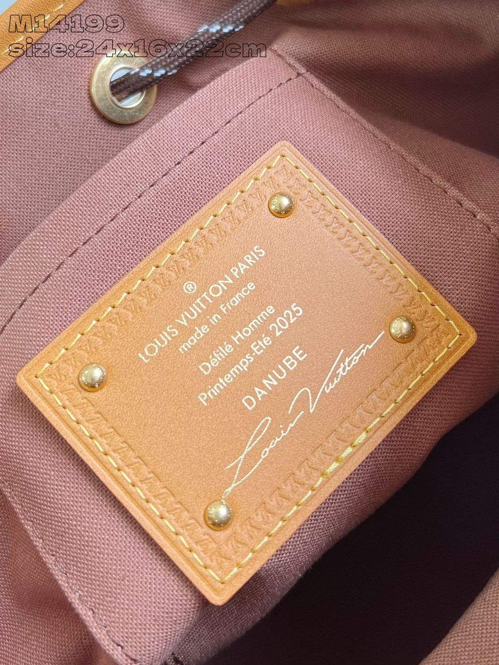 Louis Vuitton M14199 NOÉ CARGO BAG